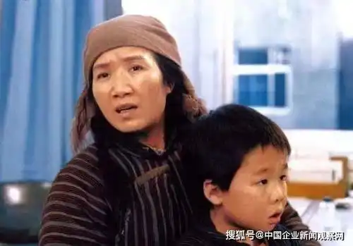 庆余年爆红的75岁女演员,29岁才出道,张艺谋曾说她红不了