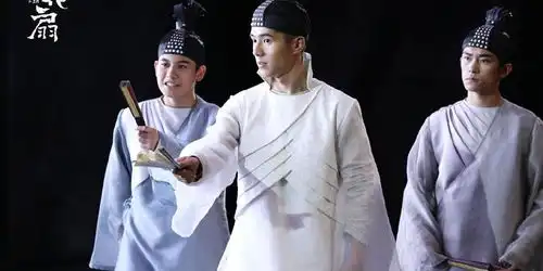 新桃花扇首曝剧照刘昊然易烊千玺胡先煦同框