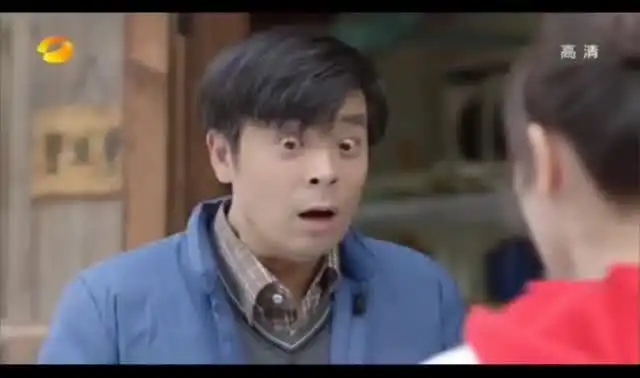 一千零一夜热巴告诉爸爸小卖部保住了,凌父赶紧赶走清仓抢购的客人
