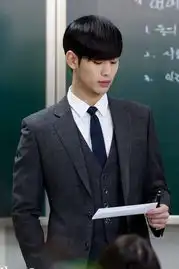 金秀贤承认整容各时期剧照曝光看男神是如何养成的
