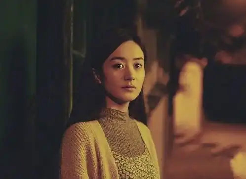 33岁赵丽颖演村妇,打扮朴实超老土,但气质太突出还是不像
