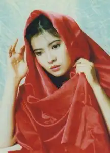 娱乐圈的圆脸女星,最美是51岁的她
