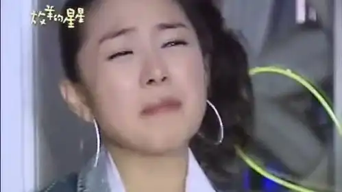 放羊的星星穷小伙和胖妞在摩天轮下热吻,真是太刺激了