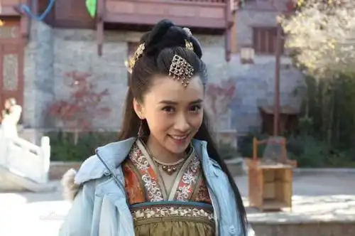 龙门镖局8年后重聚,袁咏仪越发温柔,情场浪子苍老不少