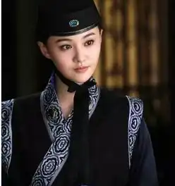 杨幂赵丽颖唐嫣刘诗诗范冰冰女扮男装,谁是穿男装最帅气的女星