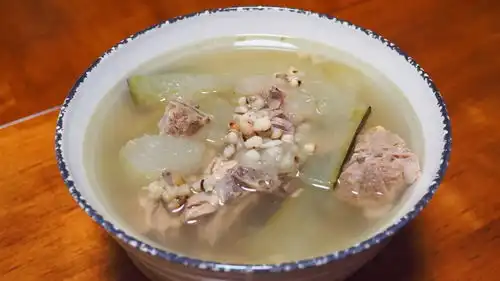 早餐中国原班团队新纪录片上线,看完后嘴角又不争气地流泪了
