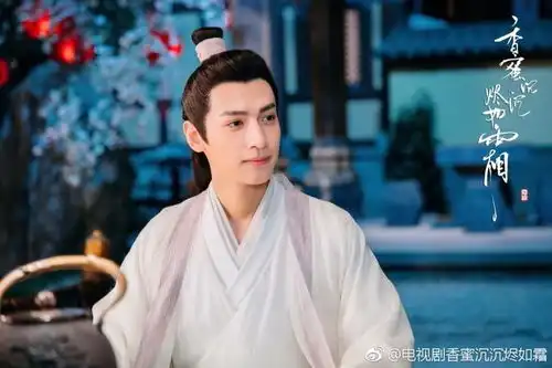 珀莱雅牵手首席面膜体验官罗云熙,带你一起修炼盛世美颜