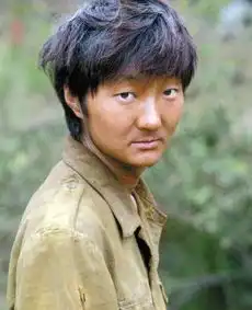 曝王大治曾向母亲瞒离婚董洁因儿子发烧哭泣