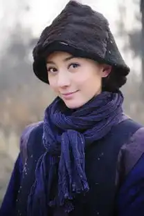 尤小刚导演第三任妻子美照,老男人都爱娶小娇妻
