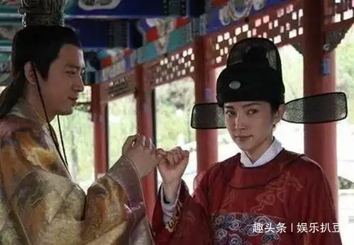 事业巅峰时期为照顾毁容妻子,息影四年,如今和妻子复出双双爆红