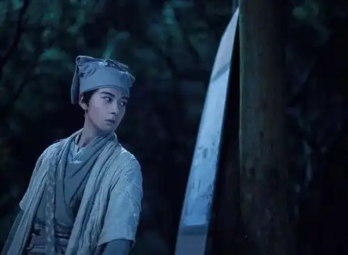 古代赶考生盘缠丰厚,为何土匪从来不打劫土匪你看他腰间绑着啥