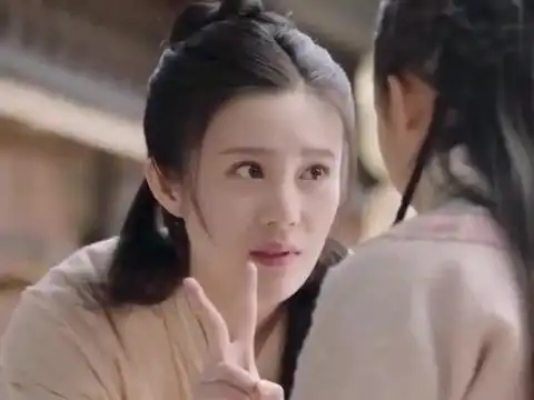 倚天屠龙记纪晓芙带不悔吃糖人,发现师门留下的暗记
