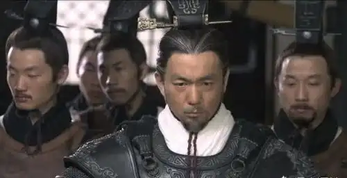 李信率20万秦军灭楚,结果大败而归,秦始皇是如何处理李信的
