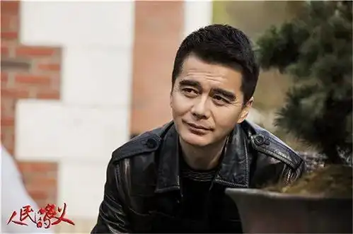 认同富人,职场虚假,国产剧从粉色现实主义走到硬现实主义还有很远专访毛尖
