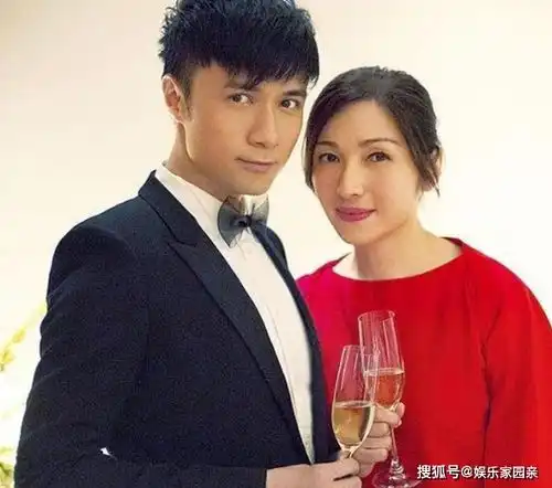 王祖贤多年前剧照流出,谁留意到她旁边的小记者今成一线巨星