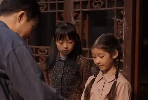 乔家的儿女毫无人性可言,乔祖望用一顿小笼包把女儿卖了