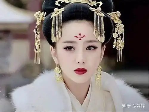长得特别好看的人老说自己丑是什么心理
