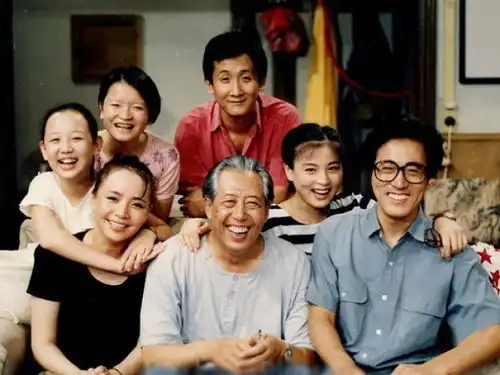 中国情景喜剧30年老贾一家还是那么有趣