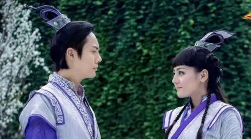 古剑奇谭被传翻拍,网友晒开机旧照,杨幂李易峰难以替代
