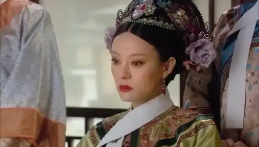 甄嬛传叶澜依自尽,死的时候为何把手放到水盆中
