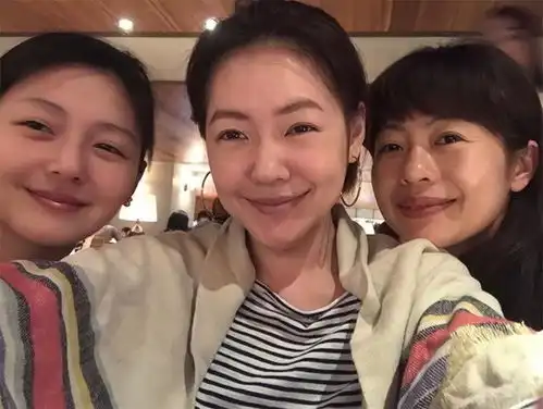 初恋背叛婚姻不幸,言论翻车代言尽失,看综艺女王小s还能否翻身

