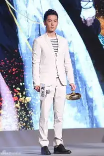 太子妃原班人马拍大电影带弹幕
