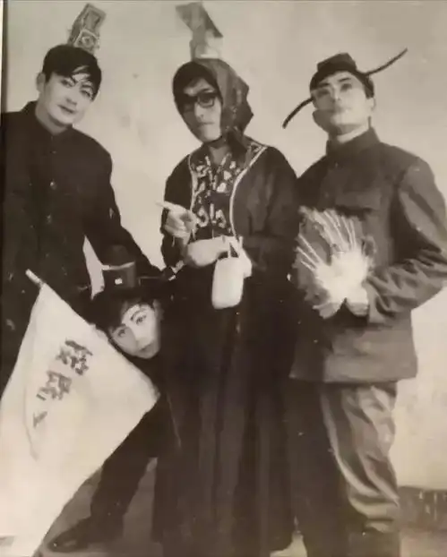 激情芳华,点燃这片花开四季的土地
