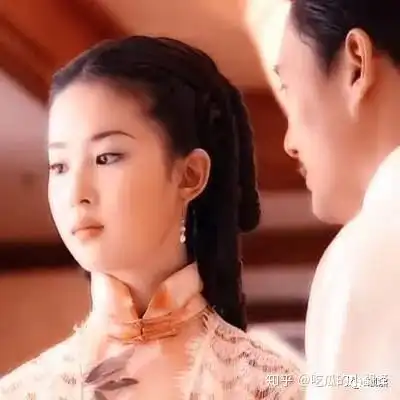 花木兰上映,刘亦菲和杨采钰的红白玫瑰之争
