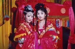 新上错花轿剧照曝光,李沁赵丽颖美若天仙,造型远超原剧,你是原著粉你怎么看