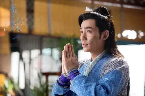 花谢花飞花满天如何避免掉入三角恋的俗套1382期
