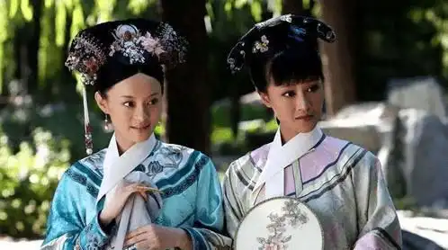 蓝盈莹曹骏又有新情况同时段更新动态,仿佛隔空喊话

