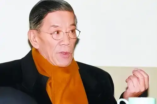 清华大学老师是海军间谍,在我国潜伏多年,被著名影星英若诚揪出
