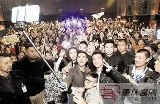 青春片匆匆那年3天票房破2.2亿重庆导演张一白心情好下部戏回枇杷山拍组图
