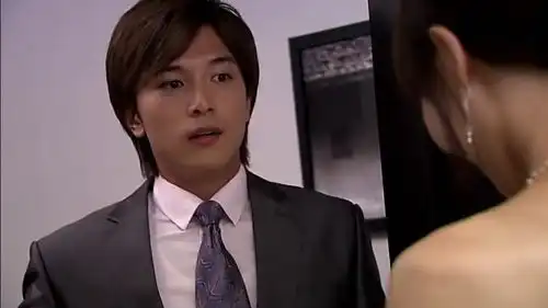 灰姑娘换礼服出来,霸道总裁眼睛都看直了,好漂亮