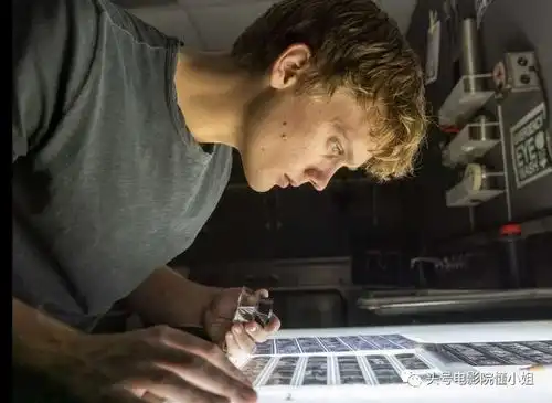 绝命毒师老白回来了爆款犯罪剧开播9分,这次变绝命法官
