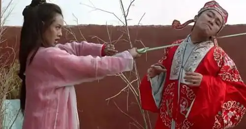 情断周星驰,和郭富城传出绯闻,朱茵最终嫁给了爱情吗