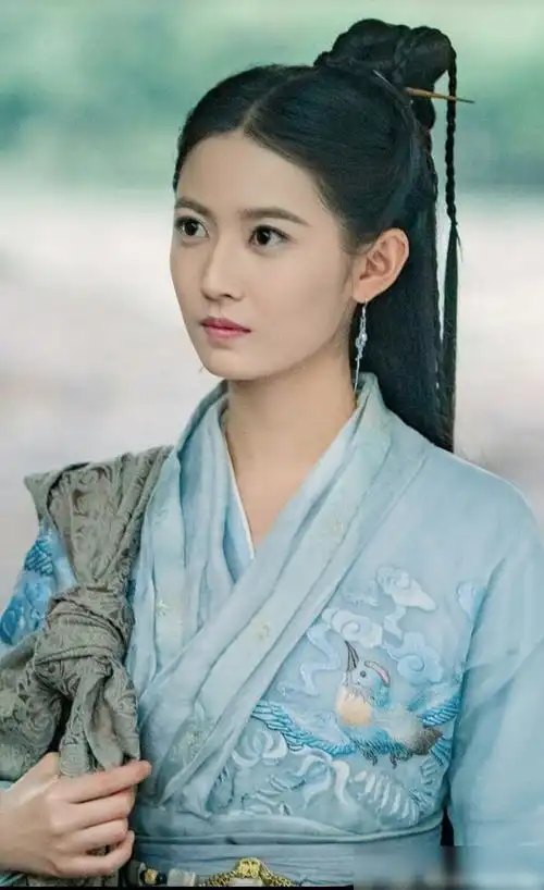 新倚天屠龙记陈钰琪美图欣赏,公子呀,女扮男装的你男女通吃