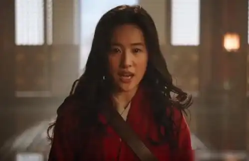 真人版花木兰预告播出,刘亦菲造型帅气逼人,这次追定了