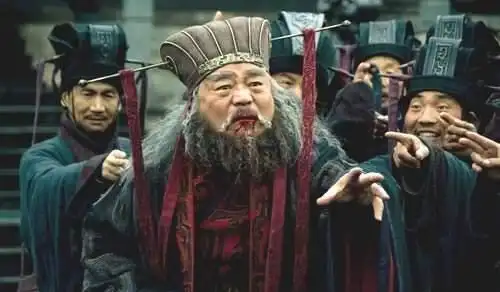 在古代,做皇帝的干爹是什么样的体验他们的结局令人大跌眼镜