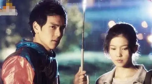 她痴恋韩庚多年,29岁合作鹿晗走红,如今嫁给大帅哥幸福