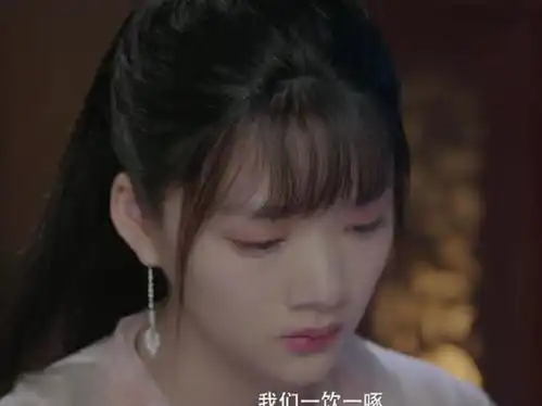 玉骨遥开播在即躲过了女主任敏,却被女二号给美到了
