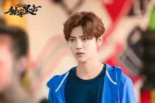 甜蜜暴击解锁枕肩甜新姿势清流闺蜜情感人
