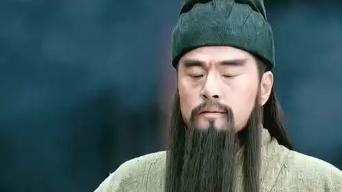 新三国义薄云天,关云长温酒斩华雄
