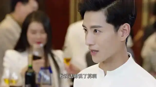 倾城时光高甜来袭宁维凯求婚格蕾丝,不料戒指盒里竟是耳环