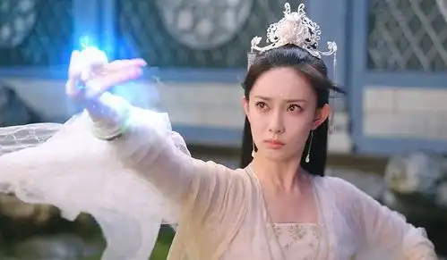 沉香如屑芷昔萤灯陷害颜淡,颜淡受天火之刑,忘川苦等800年
