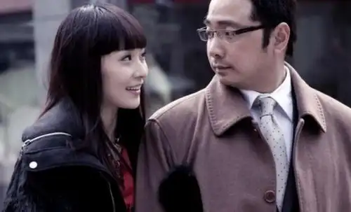 被张艺谋称为黄金第一美,走红后抛弃罗晋,32岁低调嫁入豪门