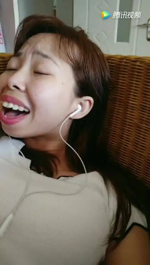 温婉终于我找到你了,别以为整容我就认不出你了