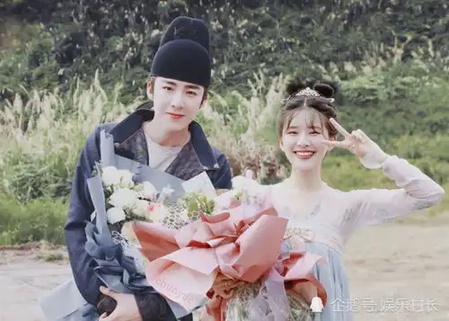 皓嫣撒糖赵露思刘宇宁直播,透露自改台词瞬间甜爆,女方却被刷屏痛骂
