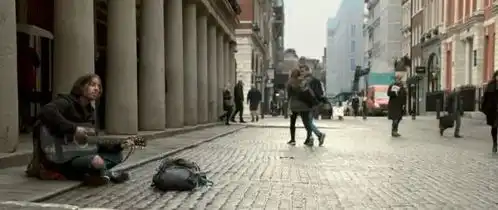 流浪猫鲍勃爱让世界变得温柔