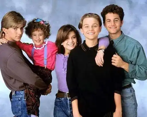 我怀念那个可以在电视上看浪漫满屋东爱的年代